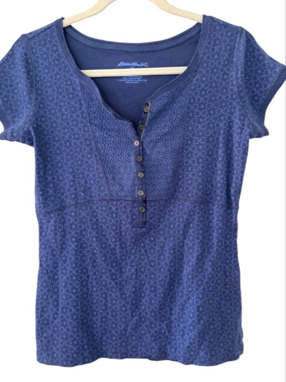 Eddie Bauer Empire Waist Cotton Spandex Top sparkle Short Sleeved